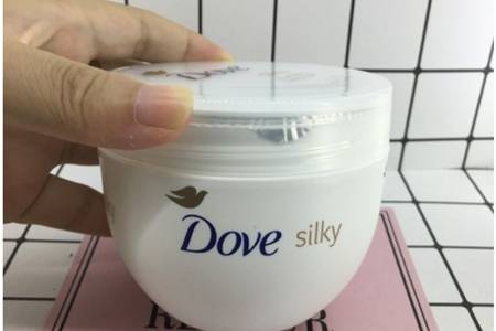 女生美白體乳產(chǎn)品大集合，身體肌膚也要白到發(fā)光