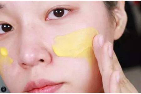 去除面部痤瘡的四個偏方,肌膚長痘的護理方法-易網<a href=http://www.jsjjzhkt.cn/ target=_blank class=infotextkey>健康養生</a>網 去除面部痤瘡的四個偏方,肌膚長痘的護理方法