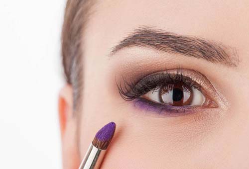 別大意!這3個化妝習慣可能在傷害你的皮膚!-易網健康養生網 別大意!這3個化妝習慣可能在傷害你的皮膚!