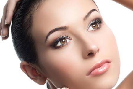 美女整容整形真的能變好看?怎么不靠整容變得好看-易網(wǎng)健康<a href=http://www.jsjjzhkt.cn/jkys/ target=_blank class=infotextkey>養(yǎng)生</a>網(wǎng) 美女整容整形真的能變好看?怎么不靠整容變得好看