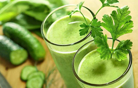 黃瓜能直接敷在臉上嗎 黃瓜面膜的做法-易網<a href=http://www.jsjjzhkt.cn/ target=_blank class=infotextkey>健康養生</a>網 黃瓜能直接敷在臉上嗎 黃瓜面膜的做法