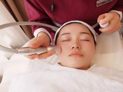 玻尿酸的四大作用與功效，玻尿酸原液美容的使用方法