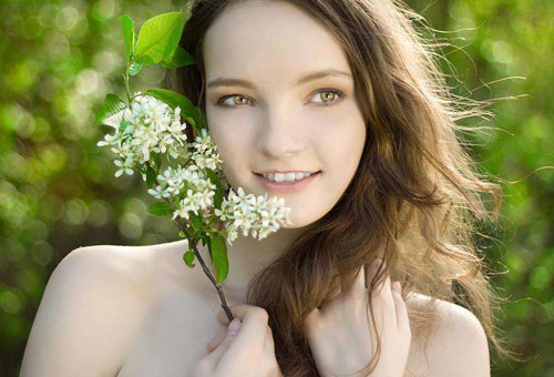 女人想要有體香該怎么做 4個方法讓你擁有迷人體香!-易網健康養生網 女人想要有體香該怎么做 4個方法讓你擁有迷人體香!