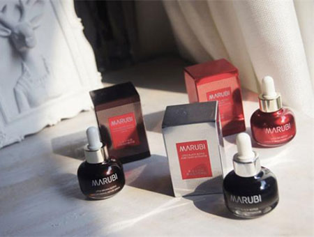 丸美小棕瓶和小黑瓶有什么區(qū)別 兩者功效不同-易網(wǎng)健康養(yǎng)生網(wǎng) 丸美小棕瓶和小黑瓶有什么區(qū)別 兩者功效不同