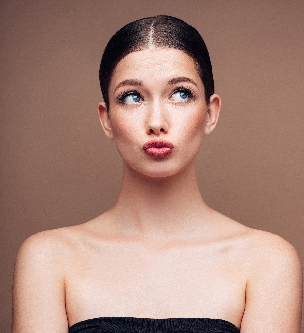 堅持早睡還是有黑眼圈 可能是你忽略了這一點！