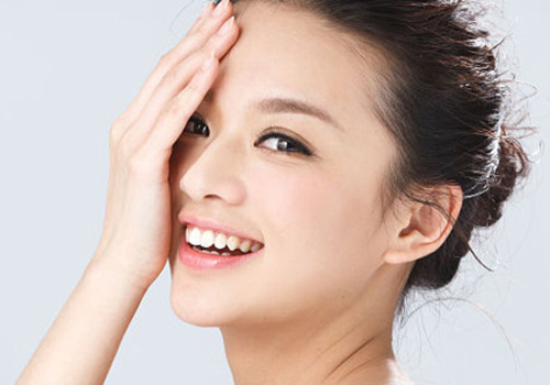 眼角皺紋多該怎么去除?試試這4個去皺方法-易網健康養生網 眼角皺紋多該怎么去除?試試這4個去皺方法