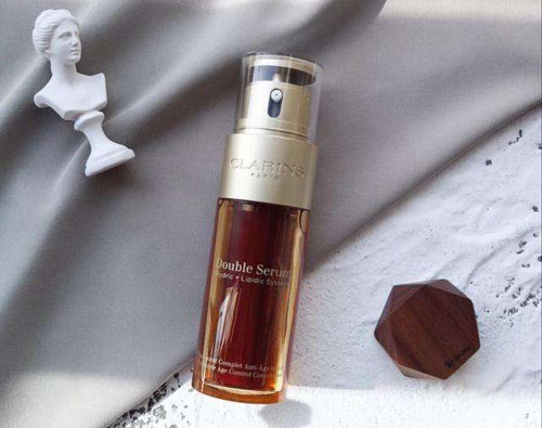 精華可以代替乳液用嗎 精華和乳液的區(qū)別-易網(wǎng)健康養(yǎng)生網(wǎng) 精華可以代替乳液用嗎 精華和乳液的區(qū)別