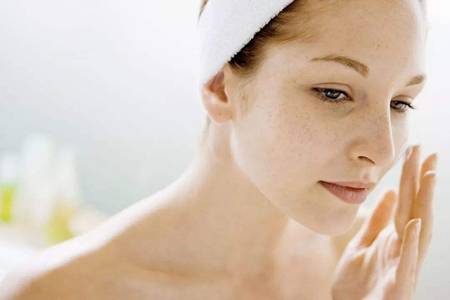 凍干粉能去斑點嗎,凍干粉的六大護膚作用-易網健康養生網 凍干粉能去斑點嗎,凍干粉的六大護膚作用