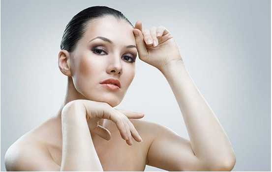 肌膚護理的一切正常次序恰當的護膚的步驟-易網<a href=http://www.jsjjzhkt.cn/ target=_blank class=infotextkey>健康養生</a>網 肌膚護理的一切正常次序恰當的護膚的步驟