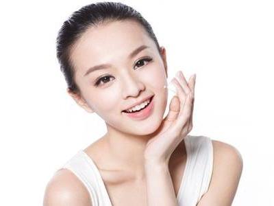 女性面部脂溢性皮炎怎么治,臉上出油多長(zhǎng)痘注意六件事情