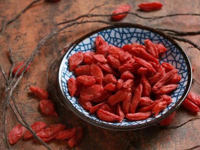 吃什么排黑色素最強？這些食物效果好