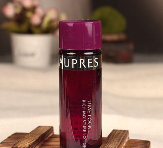 中性皮膚適合用什么爽膚水？中性皮膚夏季用什么護(hù)膚品好？