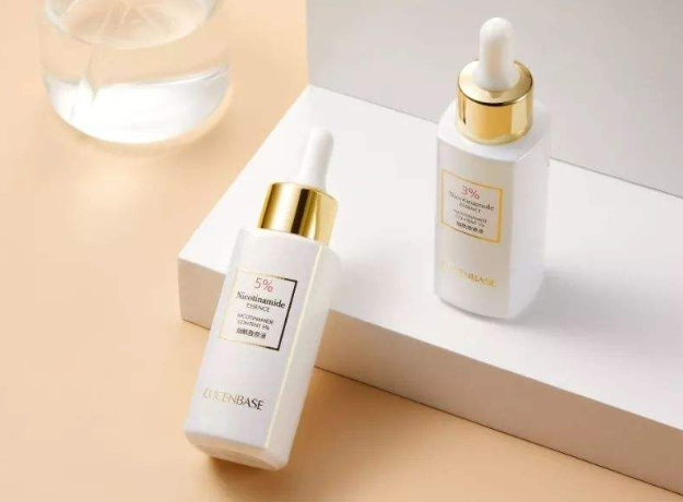 煙酰胺原液對皮膚的作用？煙酰胺原液能天天用嗎？