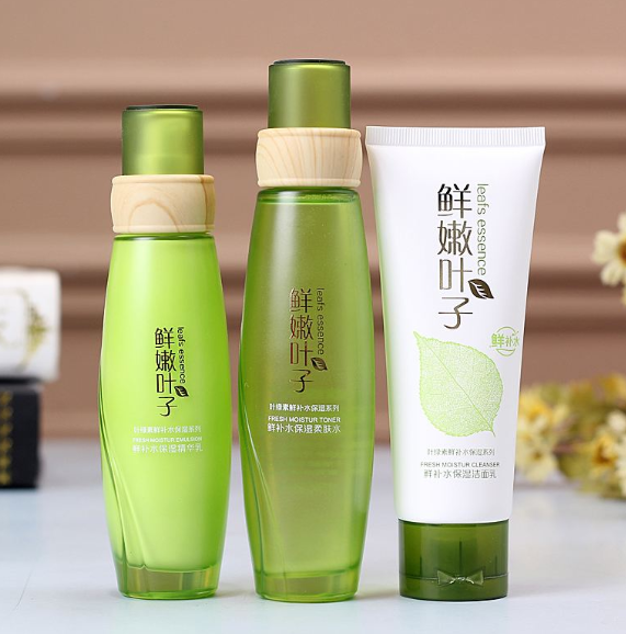 中性皮膚夏季適合什么化妝品好？這五款化妝品補(bǔ)水效果好