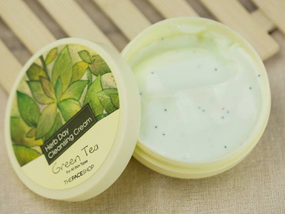 中性皮膚夏天適合什么化妝品好?這五款化妝品補水效果好