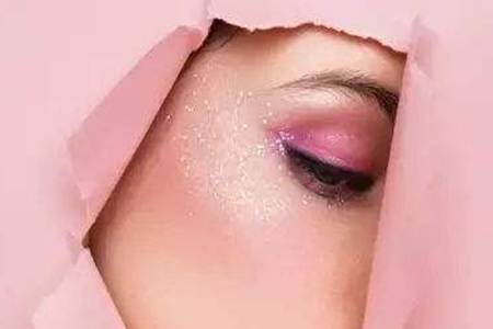 背部毛孔堵塞怎么辦如何清理  背部毛孔堵塞用什么產品最有效