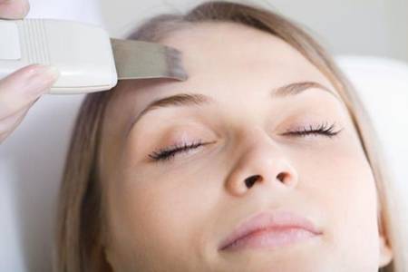 臉上長痘痘如何消除用什么藥 這3個(gè)最簡單的祛痘方法要記住