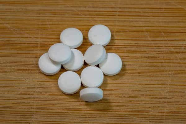 上瞼下垂怎樣修復-易網<a href=http://www.jsjjzhkt.cn/ target=_blank class=infotextkey>健康養生</a>網 上瞼下垂怎樣修復