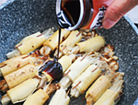 紅燒豆皮金針菇的做法-家常味炒菜譜 紅燒豆皮金針菇的做法-家常味炒菜譜