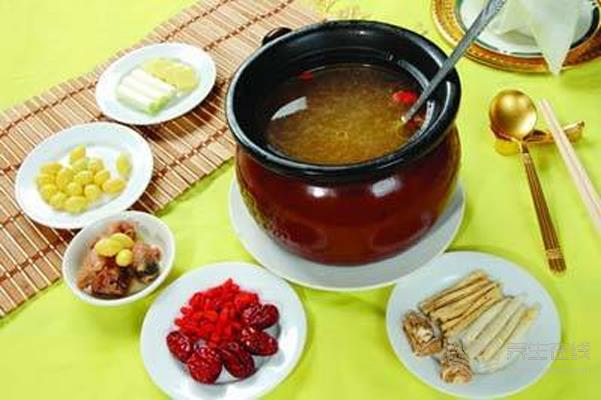 生活中最傷害腎臟的惡習(xí) 愛喝啤酒