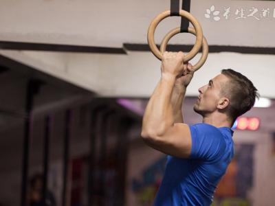 劉洋奪體操吊環(huán)金牌 尤浩摘銀 中國體操隊首金