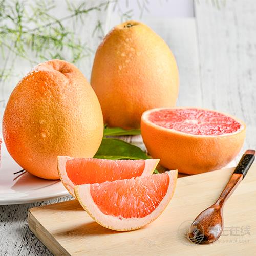 秋季<a href=http://www.jsjjzhkt.cn/jkys/ target=_blank class=infotextkey>養生</a>:常吃柚子能能收獲3大好處,但有2種人千萬別碰 <a href=http://www.jsjjzhkt.cn/tags-秋季養生.html target=_blank class=infotextkey>秋季養生</a>:常吃柚子能能收獲3大好處,但有2種人千萬別碰