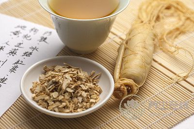 老人夏季消暑喝什么？試試4個食療方