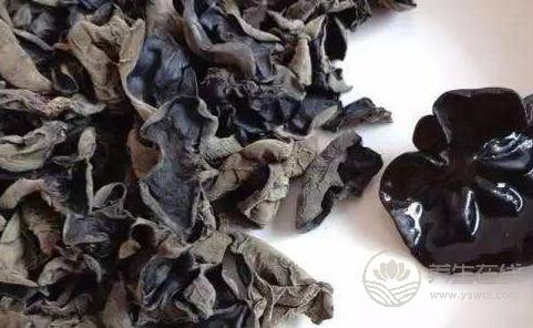 小雪節(jié)一到,專家建議多吃黑色食物 小雪節(jié)一到,專家建議多吃黑色食物