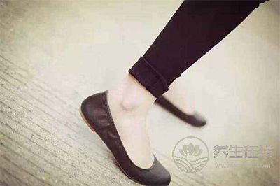 春季露腳踝，美麗中埋下健康隱患