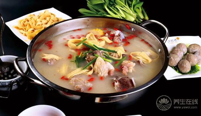 秋季吃火鍋五大禁忌 半生不熟冷熱混吃