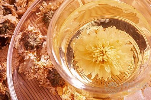 抓一把泡水喝，是夏季降血壓神器