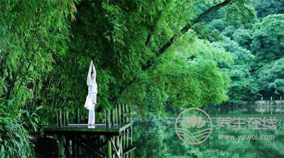 <a href=http://www.jsjjzhkt.cn/tags-秋季養(yǎng)生.html target=_blank class=infotextkey>秋季養(yǎng)生</a>先養(yǎng)肺，多這么做很簡(jiǎn)單