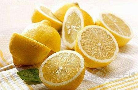 秋季喉嚨痛吃什么 十種食物去燥潤喉 秋季喉嚨痛吃什么 十種食物去燥潤喉