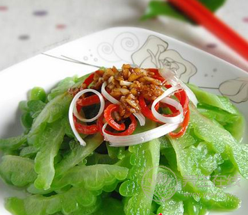 推薦夏季四款清涼菜譜 有效解暑打開胃口-易網<a href=http://www.jsjjzhkt.cn/ target=_blank class=infotextkey>健康養生</a>網 推薦夏季四款清涼菜譜 有效解暑打開胃口