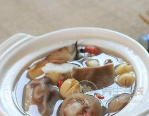 小寒節(jié)氣吃什么養(yǎng)生 四款養(yǎng)生湯幫你補(bǔ)足氣血-易網(wǎng)健康養(yǎng)生網(wǎng) 小寒節(jié)氣吃什么養(yǎng)生 四款養(yǎng)生湯幫你補(bǔ)足氣血