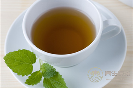 大暑節(jié)氣潤肺的食療方法有哪些?大暑吃哪些食物潤肺?-易網(wǎng)健康<a href=http://www.jsjjzhkt.cn/jkys/ target=_blank class=infotextkey>養(yǎng)生</a>網(wǎng) 大暑節(jié)氣潤肺的食療方法有哪些?大暑吃哪些食物潤肺?