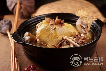 處暑節氣適合喝什么湯?處暑養生湯的功效和作用是什么?-易網<a href=http://www.jsjjzhkt.cn/ target=_blank class=infotextkey>健康養生</a>網 處暑節氣適合喝什么湯?處暑養生湯的功效和作用是什么?