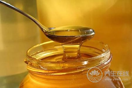 秋燥上火吃什么好呢?秋燥上火的原因有哪些?