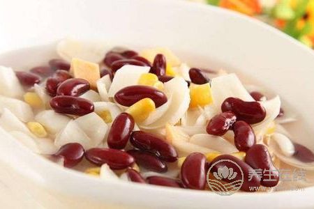 中老年人霜降養生吃什么?中老年人霜降養生食譜有哪些?-易網<a href=http://www.jsjjzhkt.cn/ target=_blank class=infotextkey>健康養生</a>網 中老年人霜降養生吃什么?中老年人霜降養生食譜有哪些?