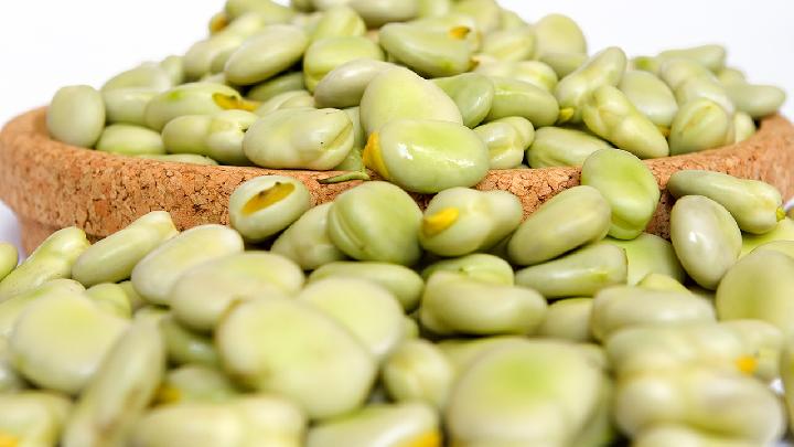 口腔潰瘍患者該多吃哪些食物 口腔潰瘍患者不能吃4種食物