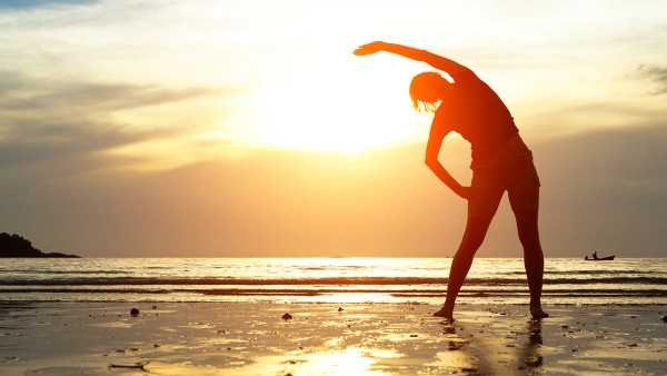 秋季為什么要養(yǎng)生?秋季如何做好運(yùn)動(dòng)養(yǎng)生?-易網(wǎng)<a href=http://www.jsjjzhkt.cn/ target=_blank class=infotextkey>健康養(yǎng)生</a>網(wǎng) 秋季為什么要養(yǎng)生?秋季如何做好運(yùn)動(dòng)養(yǎng)生?