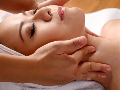 冬天皮膚干燥瘙癢，學會3項護膚要素，美麗整個冬天