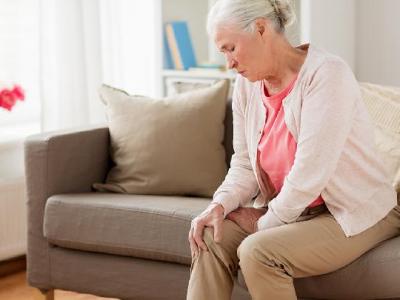 冬季怎么才能預防頸椎病加重復發 頸椎病頻發的原因有哪些