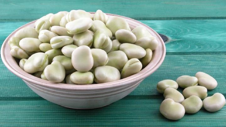 夏季手腳冰涼的人吃什么好 體質偏弱的人夏季適合吃這些食物-易網健康<a href=http://www.jsjjzhkt.cn/jkys/ target=_blank class=infotextkey>養生</a>網 夏季手腳冰涼的人吃什么好 體質偏弱的人夏季適合吃這些食物