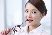 乘車時緊盯電視易得干眼癥