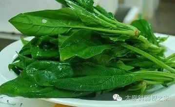 眼睛干澀疲勞,飲食與按摩兩步保健 眼睛干澀疲勞,飲食與按摩兩步保健