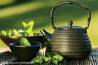 每天四杯茶,遠(yuǎn)離視疲勞! 每天四杯茶,遠(yuǎn)離視疲勞!
