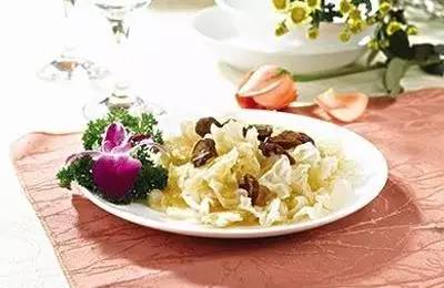 吃這四種食物能讓你眼睛水潤有光