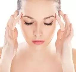 教你兩妙招巧防干眼癥 教你兩妙招巧防干眼癥