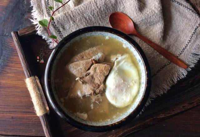 兒童弱視吃什么好？